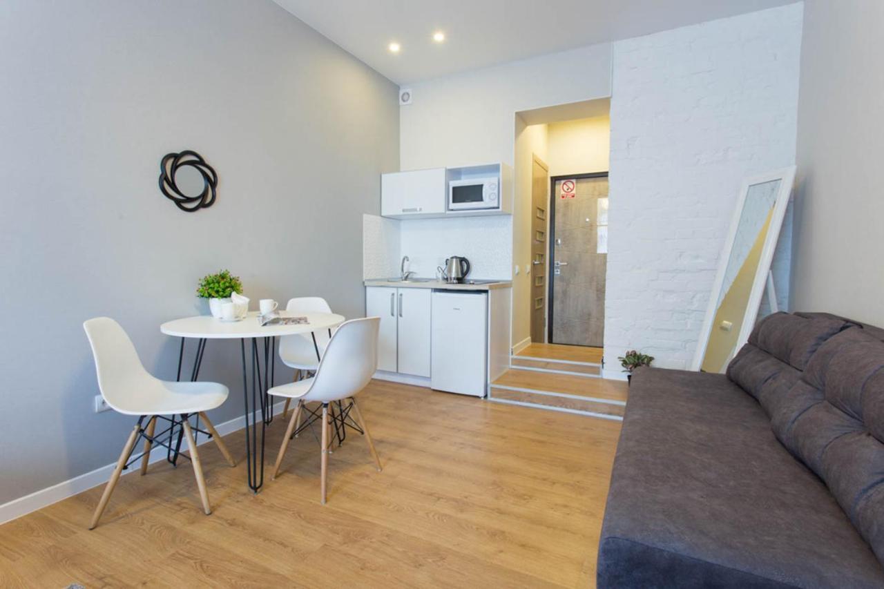 Modern Studio Beside Metro Yaroslava Mudroho, Universytet - Chernyshevska Str 95-7 خاركيف المظهر الخارجي الصورة