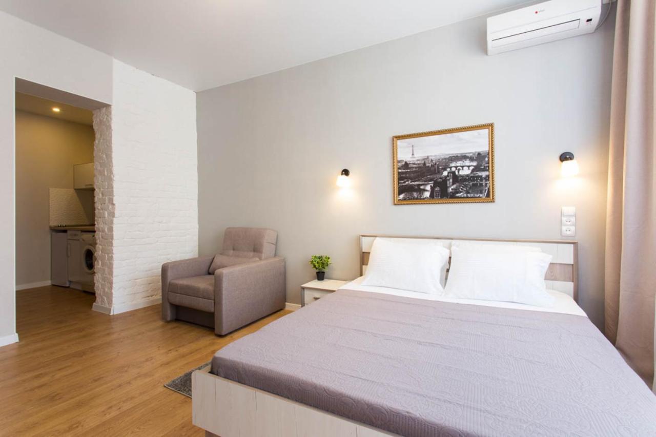 Modern Studio Beside Metro Yaroslava Mudroho, Universytet - Chernyshevska Str 95-7 خاركيف المظهر الخارجي الصورة