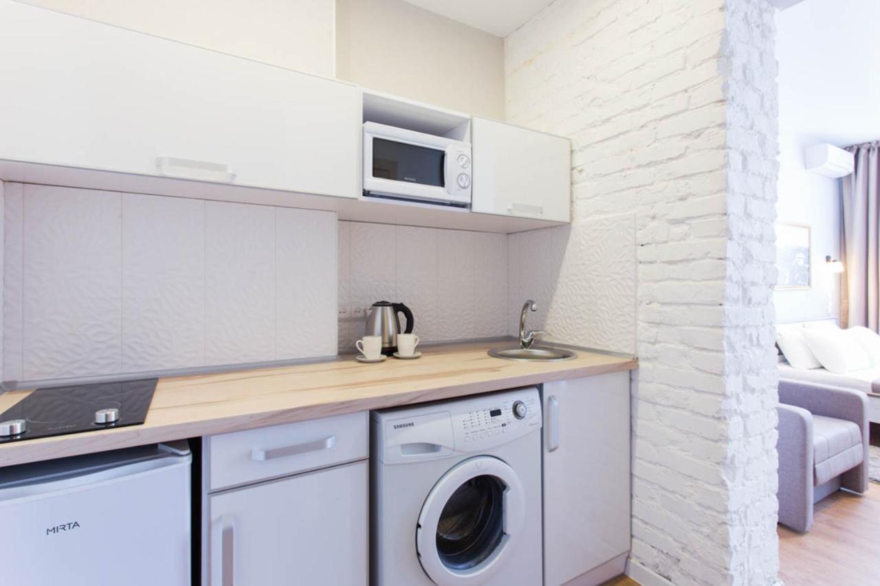 Modern Studio Beside Metro Yaroslava Mudroho, Universytet - Chernyshevska Str 95-7 خاركيف المظهر الخارجي الصورة