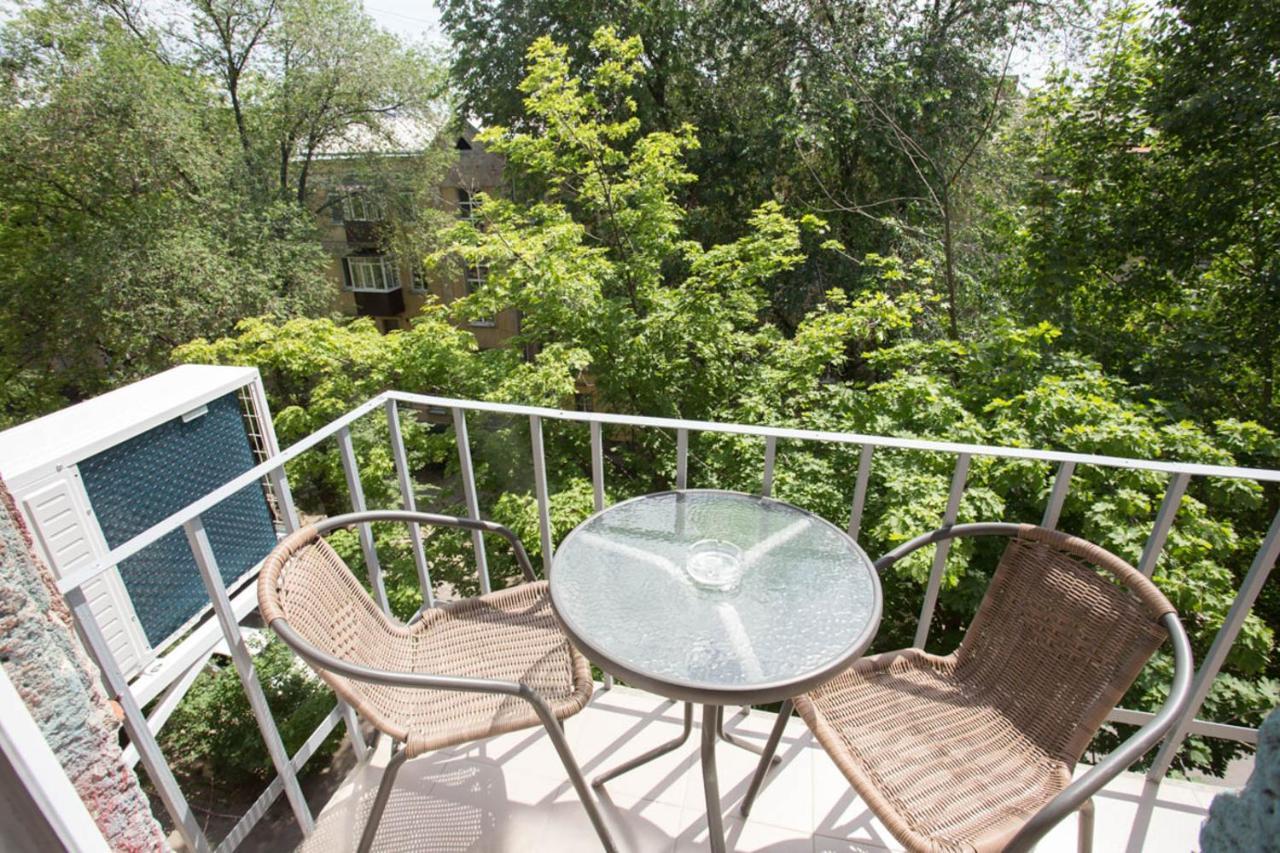 Modern Studio Beside Metro Yaroslava Mudroho, Universytet - Chernyshevska Str 95-7 خاركيف المظهر الخارجي الصورة