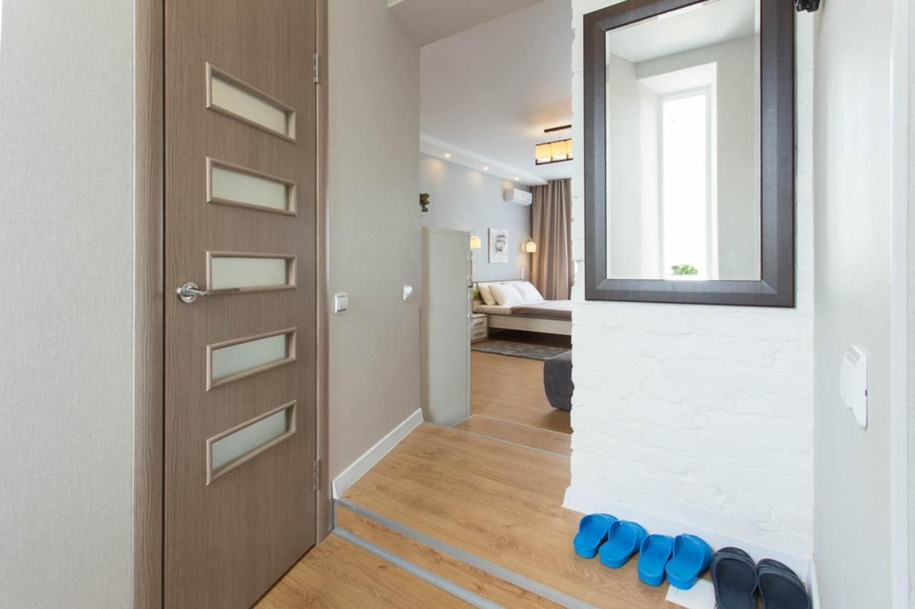 Modern Studio Beside Metro Yaroslava Mudroho, Universytet - Chernyshevska Str 95-7 خاركيف المظهر الخارجي الصورة