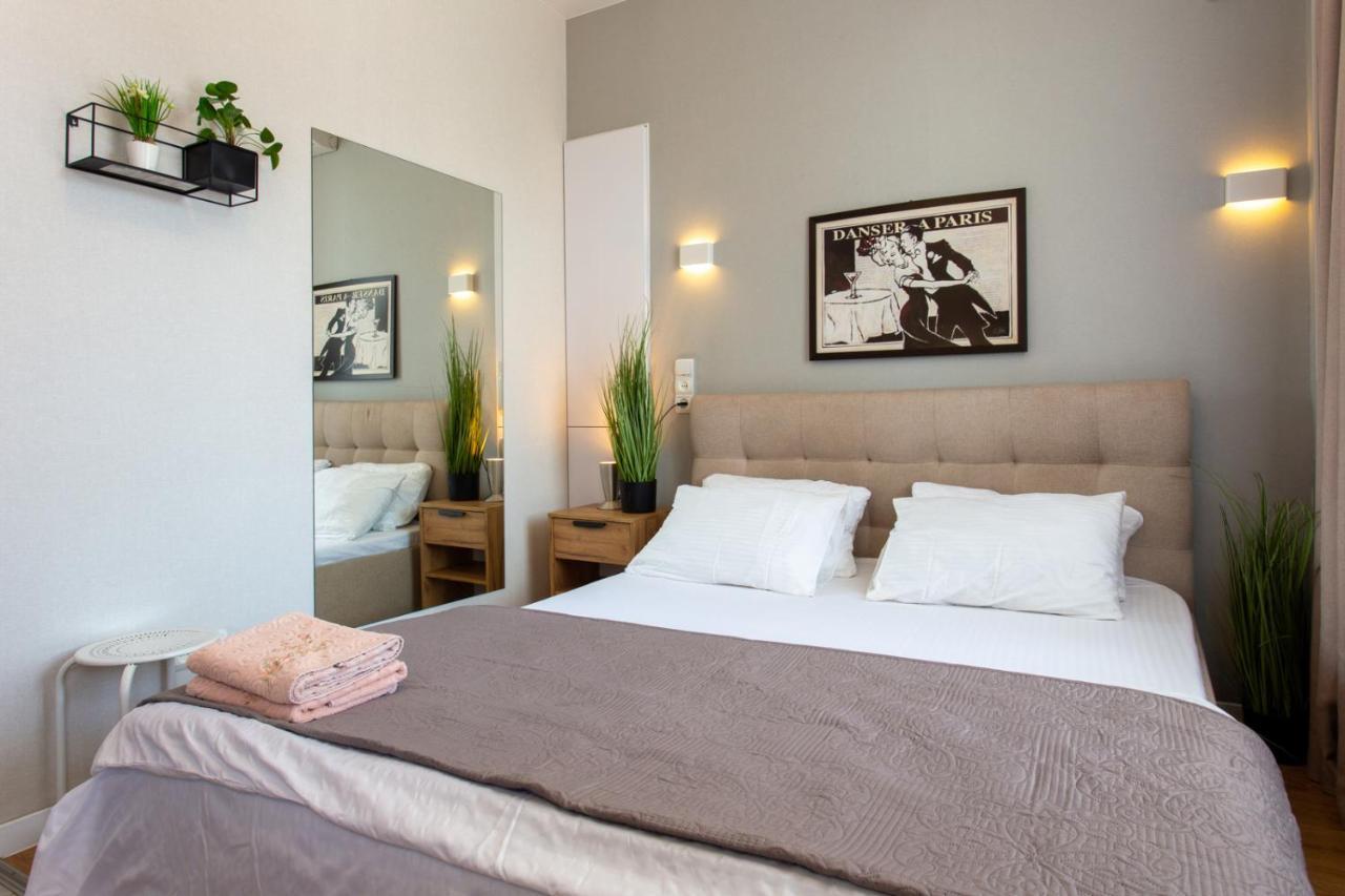 Modern Studio Beside Metro Yaroslava Mudroho, Universytet - Chernyshevska Str 95-7 خاركيف المظهر الخارجي الصورة